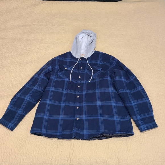 Wrangler insulated hooded flannel button down shirt jacket size XL - Picture 3 of 7